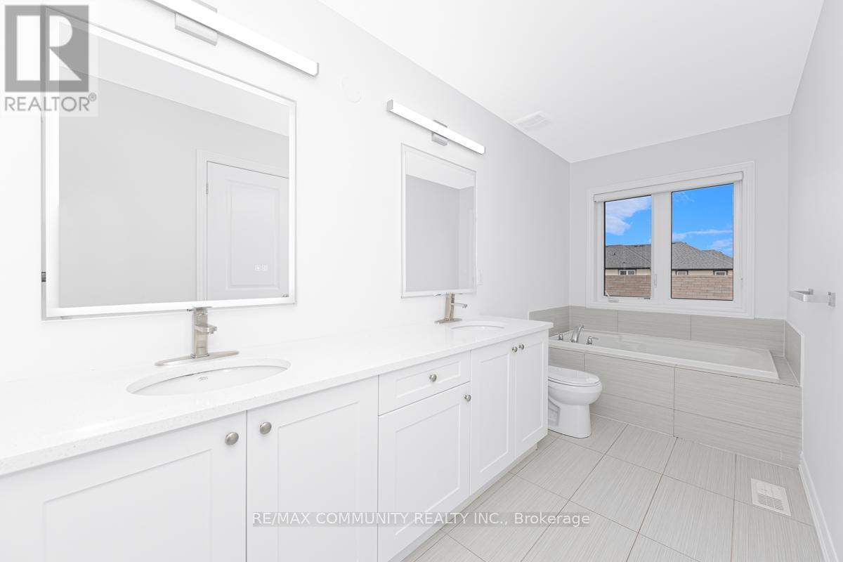 99 Cornwall Drive, Markham, ON - Indoor Photo Showing Bathroom