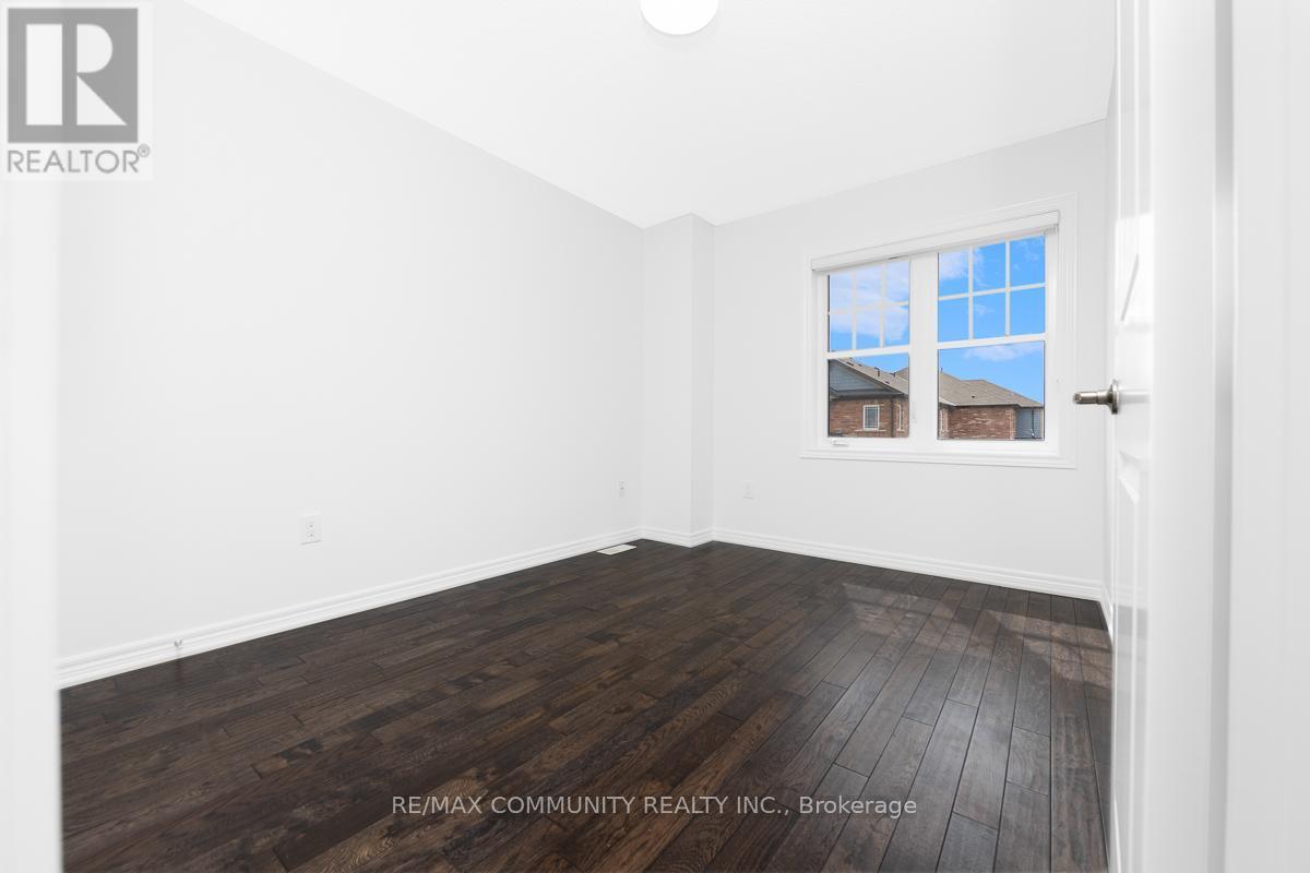 99 Cornwall Drive, Markham, ON - Indoor Photo Showing Other Room