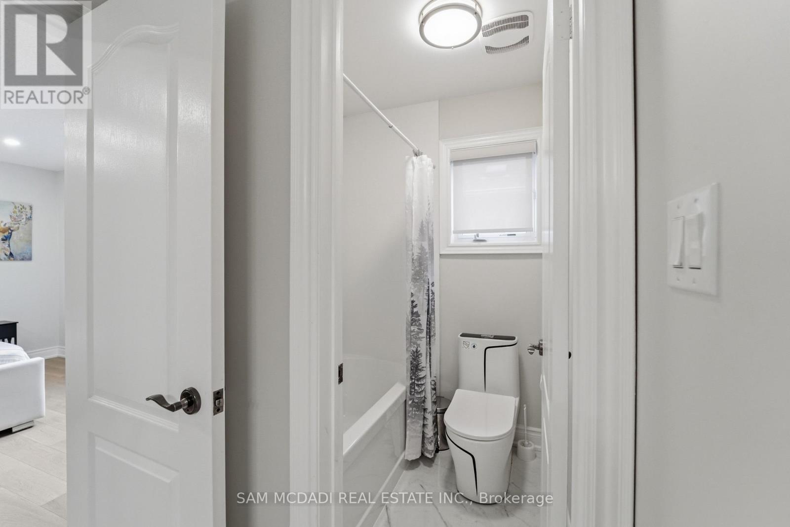 3259 Alpaca Avenue, Mississauga, ON - Indoor Photo Showing Bathroom