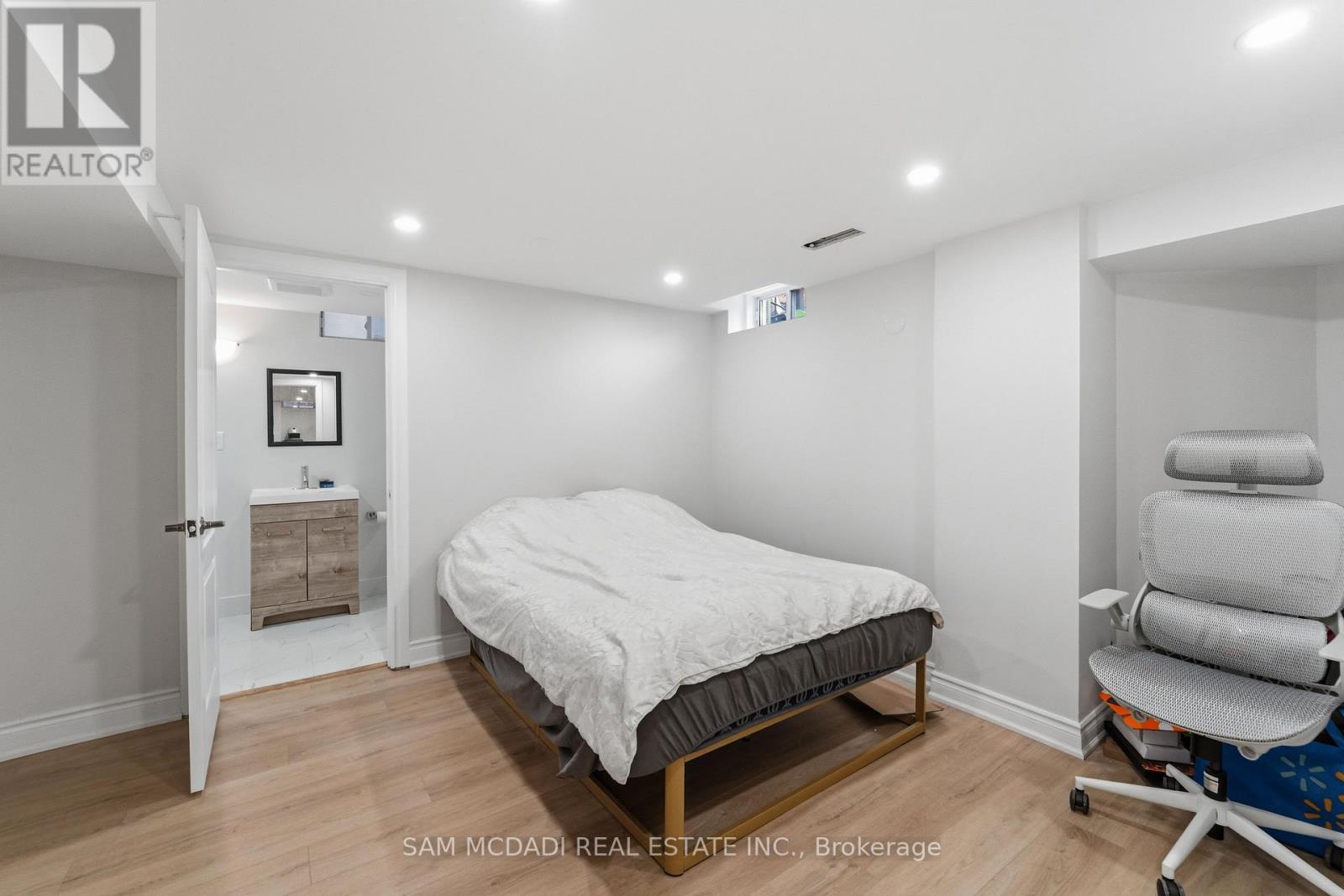 3259 Alpaca Avenue, Mississauga, ON - Indoor Photo Showing Bedroom