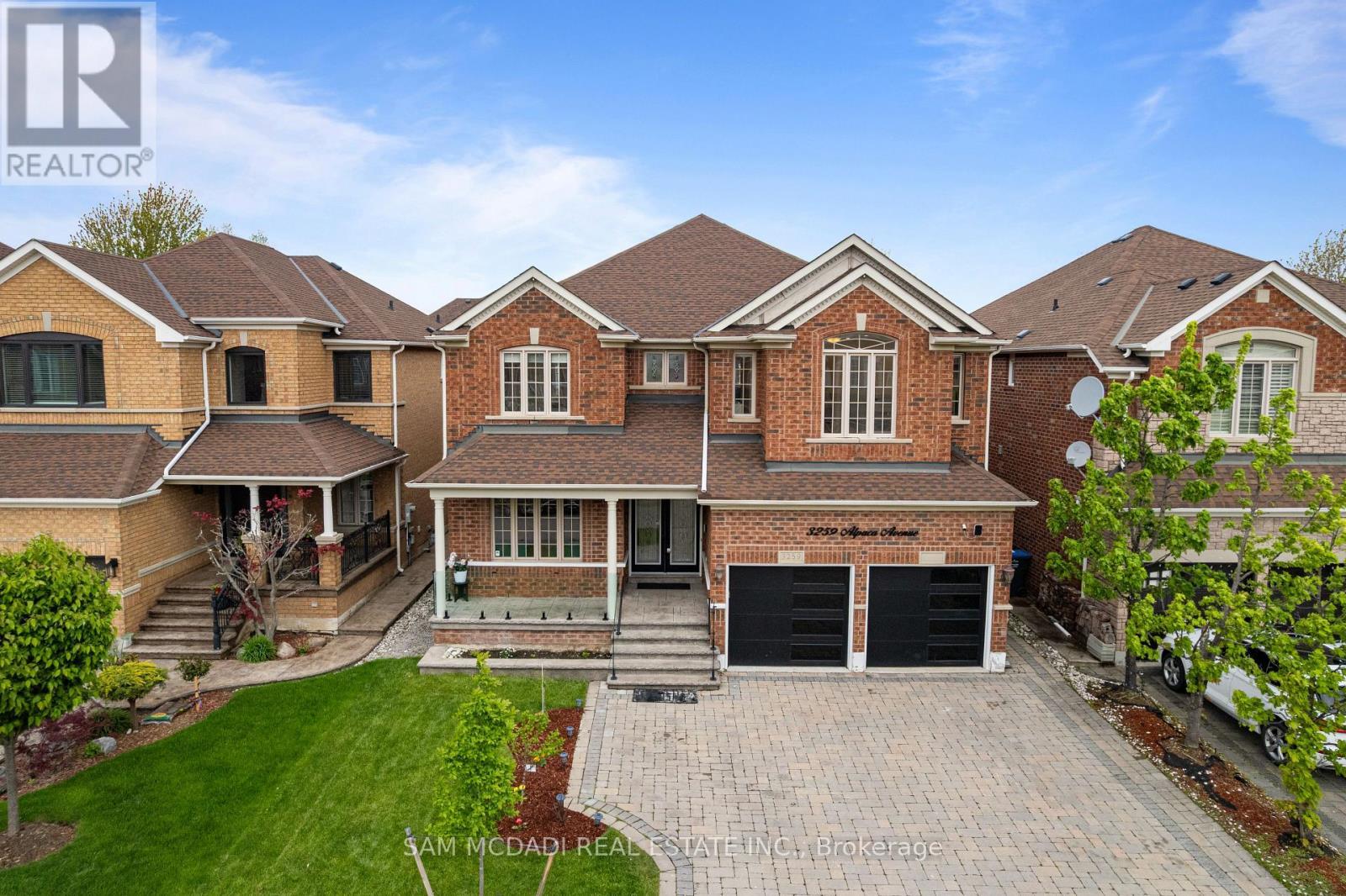 3259 Alpaca Avenue, Mississauga, ON - Outdoor With Facade