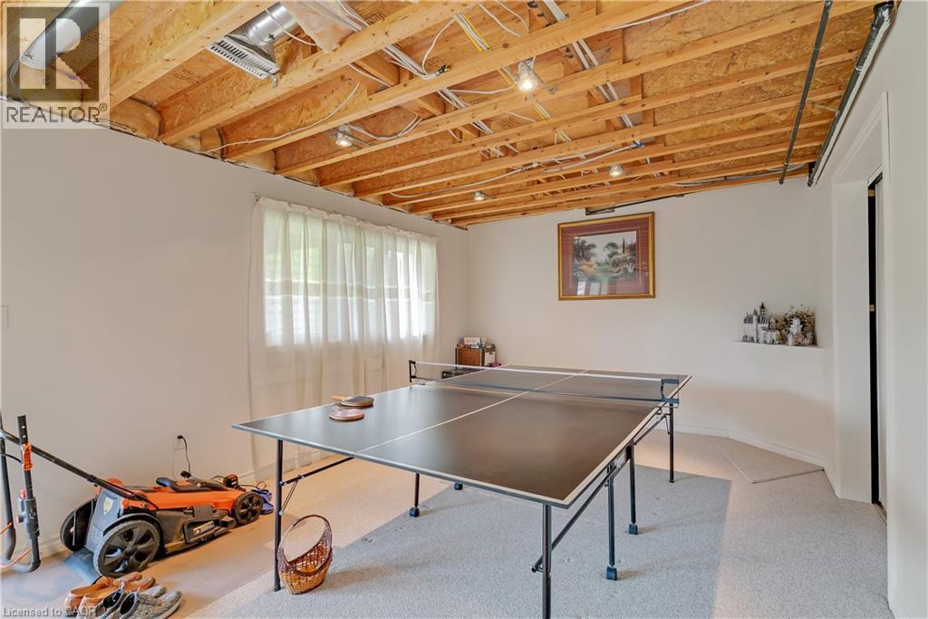 27 Glazebrook Crescent, Cambridge, ON - Indoor Photo Showing Other Room