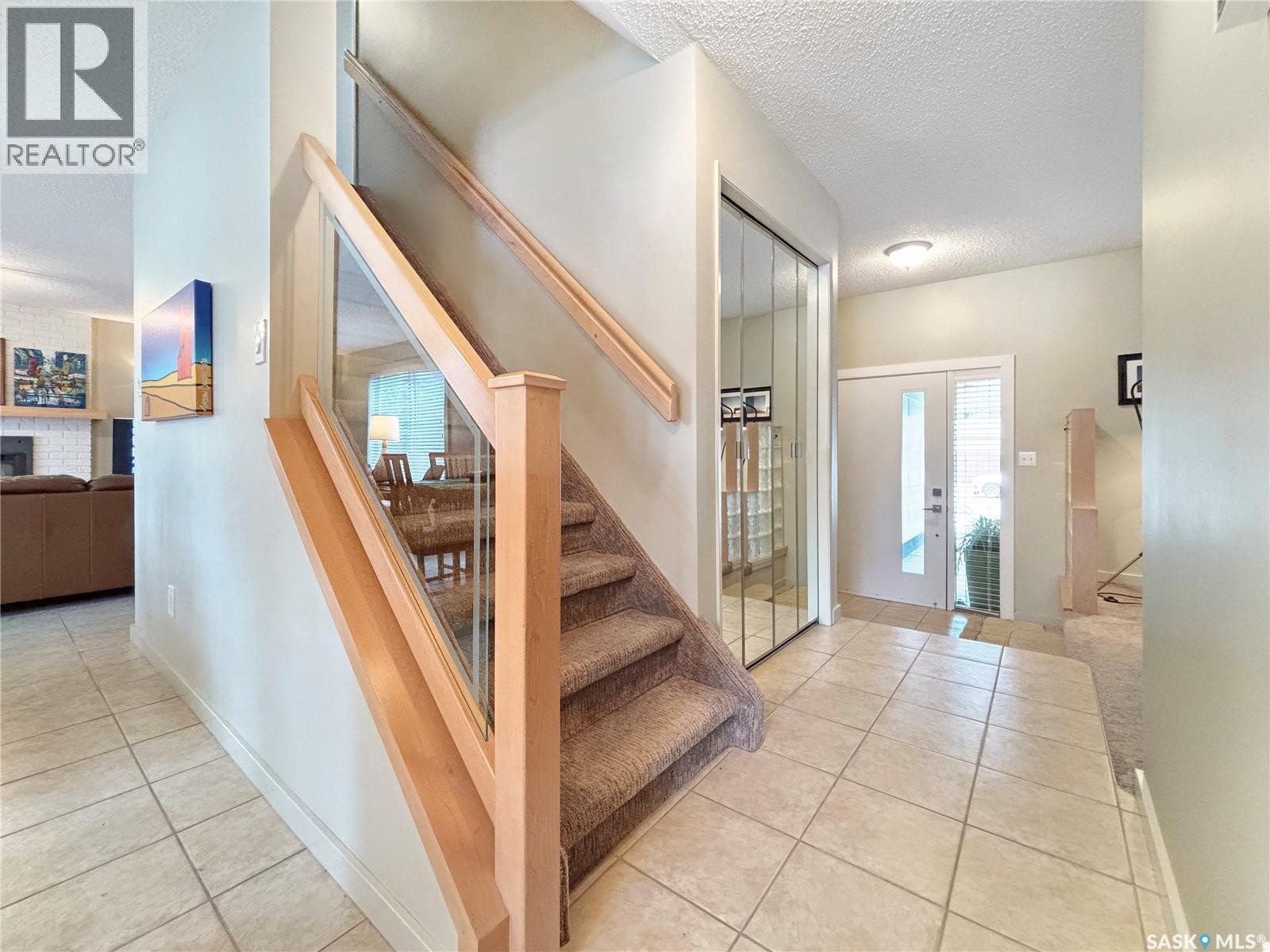 355 Ball Crescent, Saskatoon, SK - Indoor Photo Showing Other Room