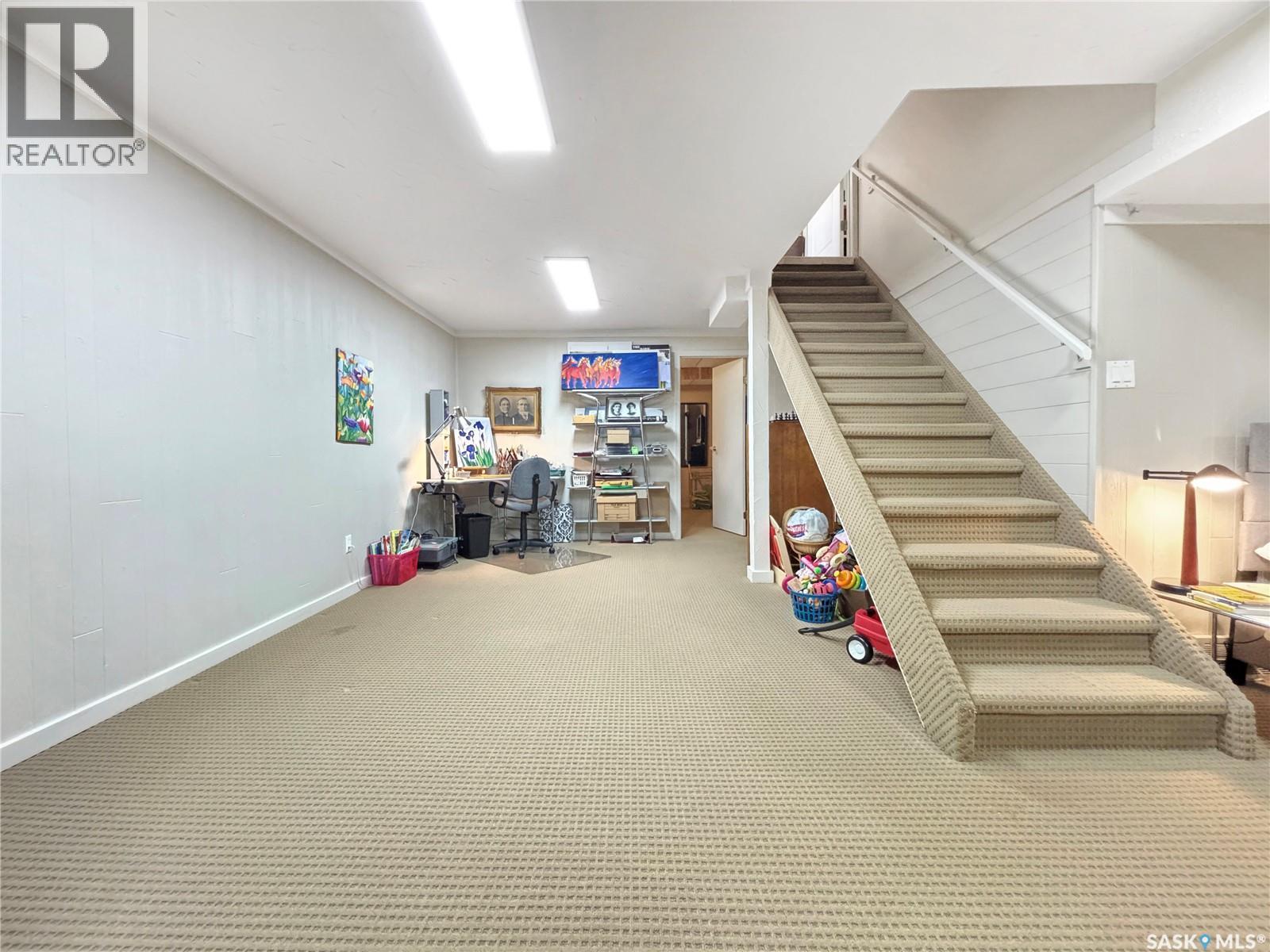 355 Ball Crescent, Saskatoon, SK - Indoor Photo Showing Other Room