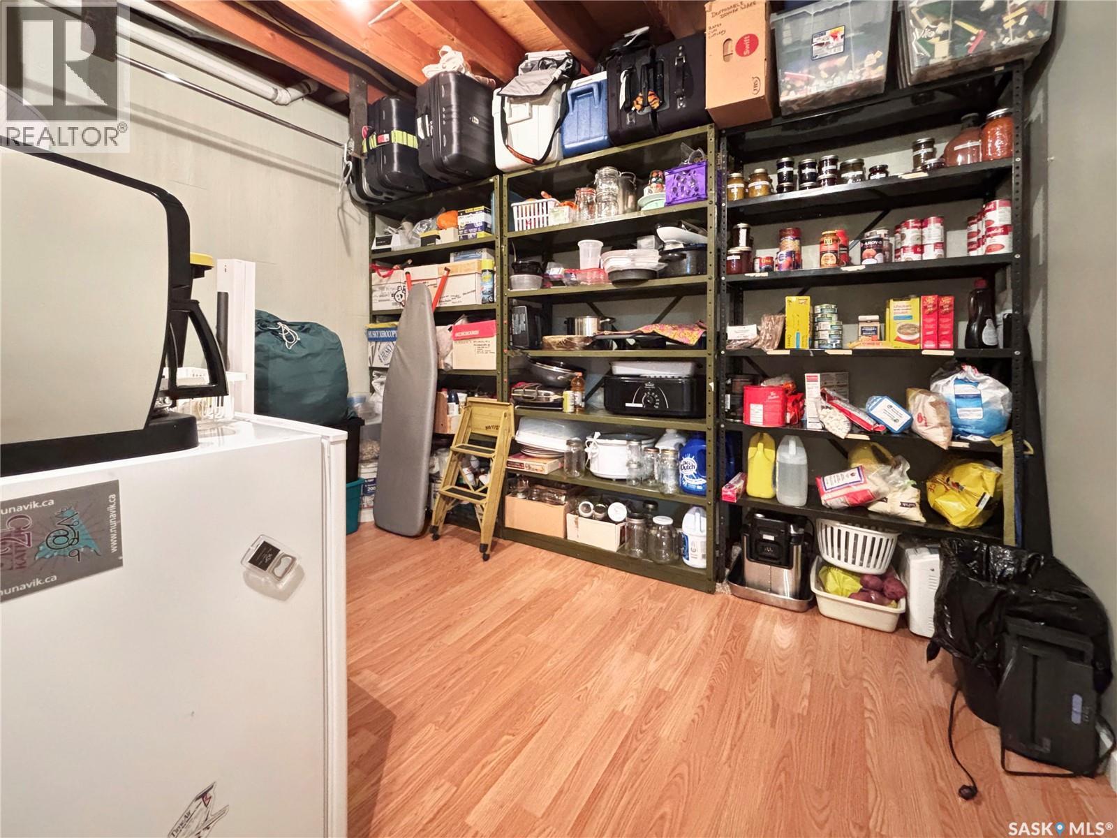 355 Ball Crescent, Saskatoon, SK - Indoor