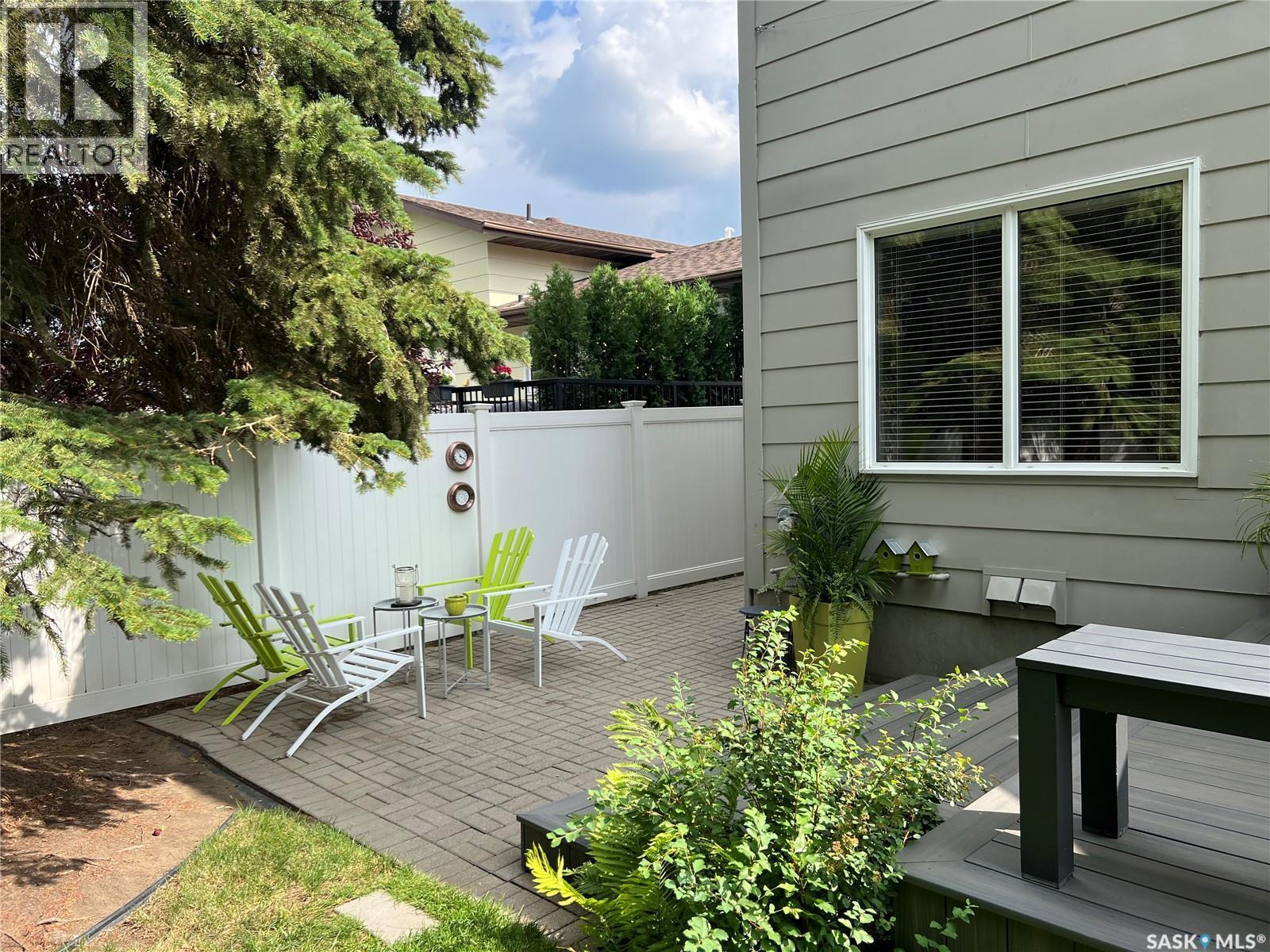 355 Ball Crescent, Saskatoon, SK - Outdoor With Deck Patio Veranda With Exterior
