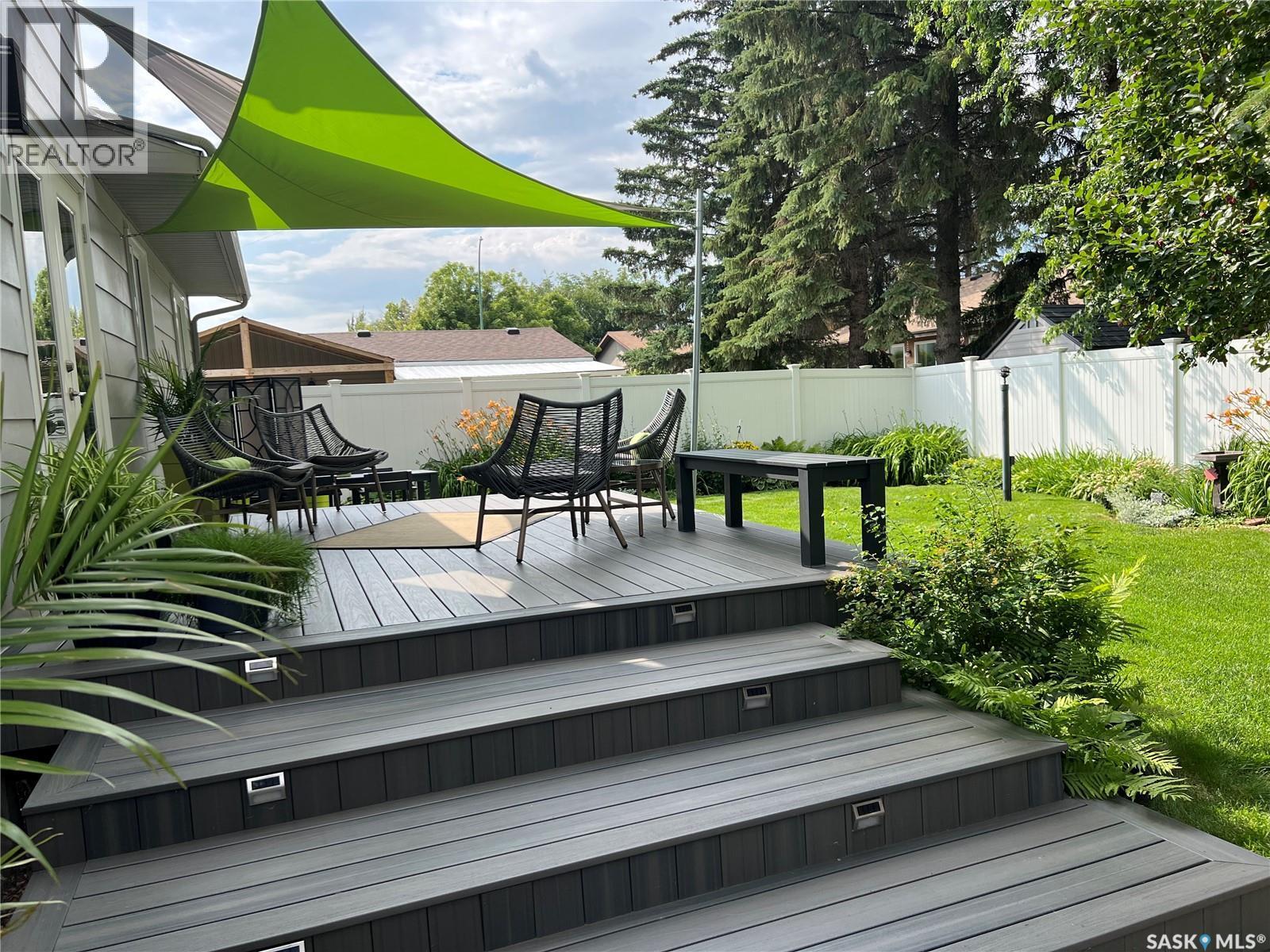 355 Ball Crescent, Saskatoon, SK - Outdoor With Deck Patio Veranda