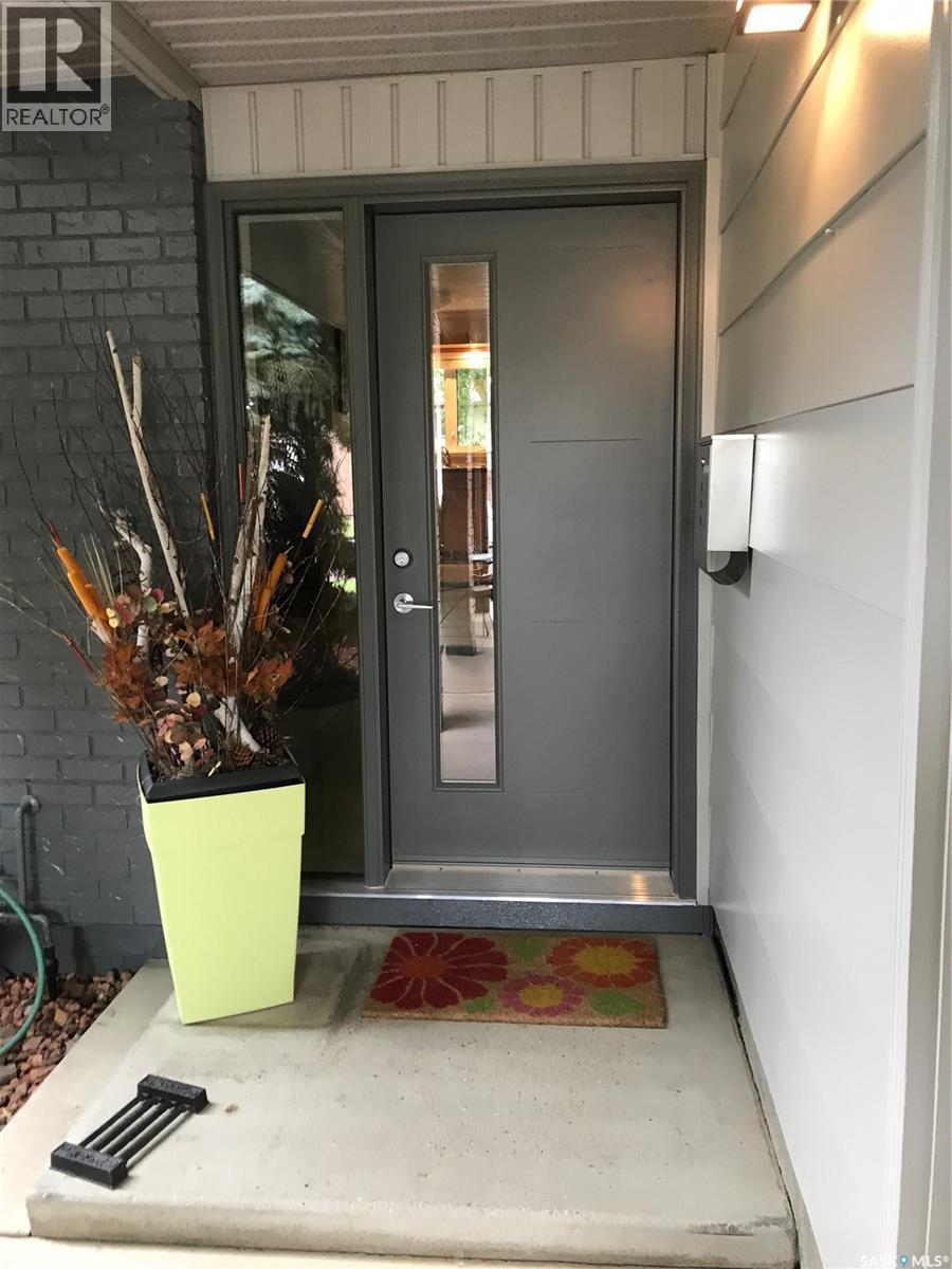 355 Ball Crescent, Saskatoon, SK - With Exterior