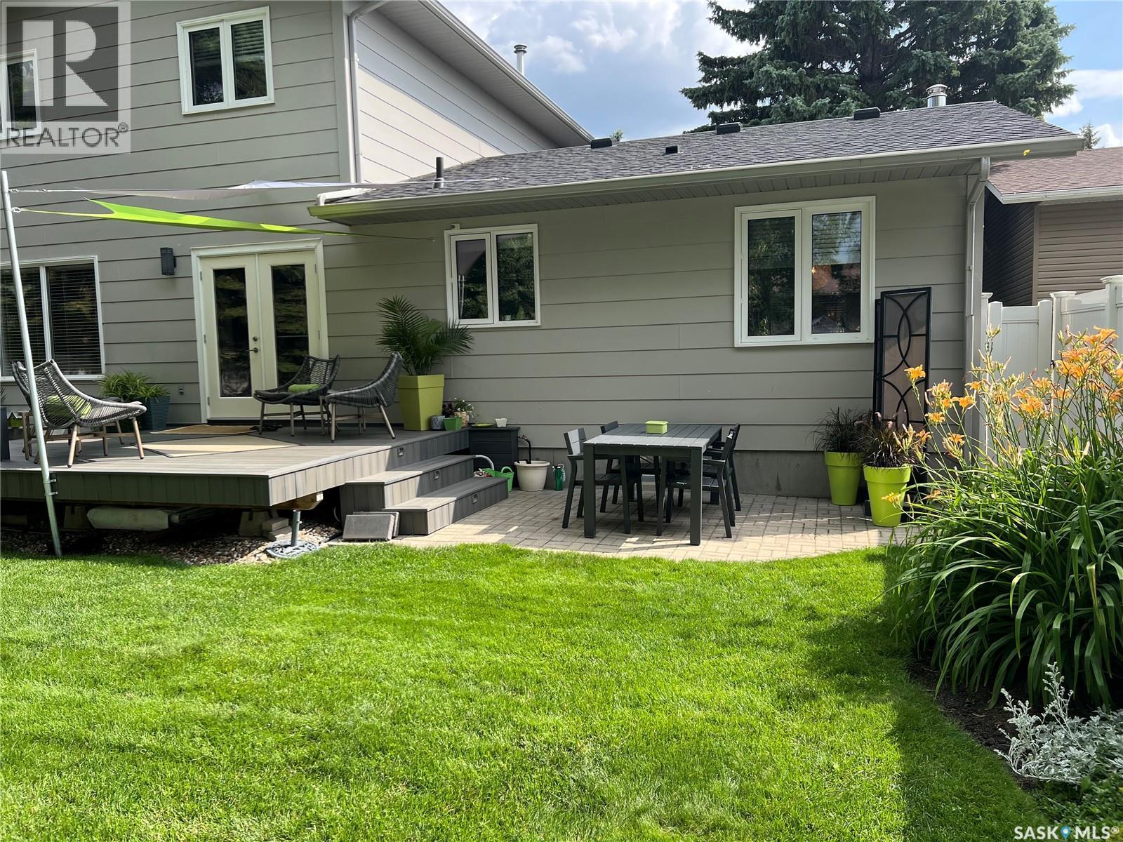 355 Ball Crescent, Saskatoon, SK - Outdoor With Deck Patio Veranda With Exterior