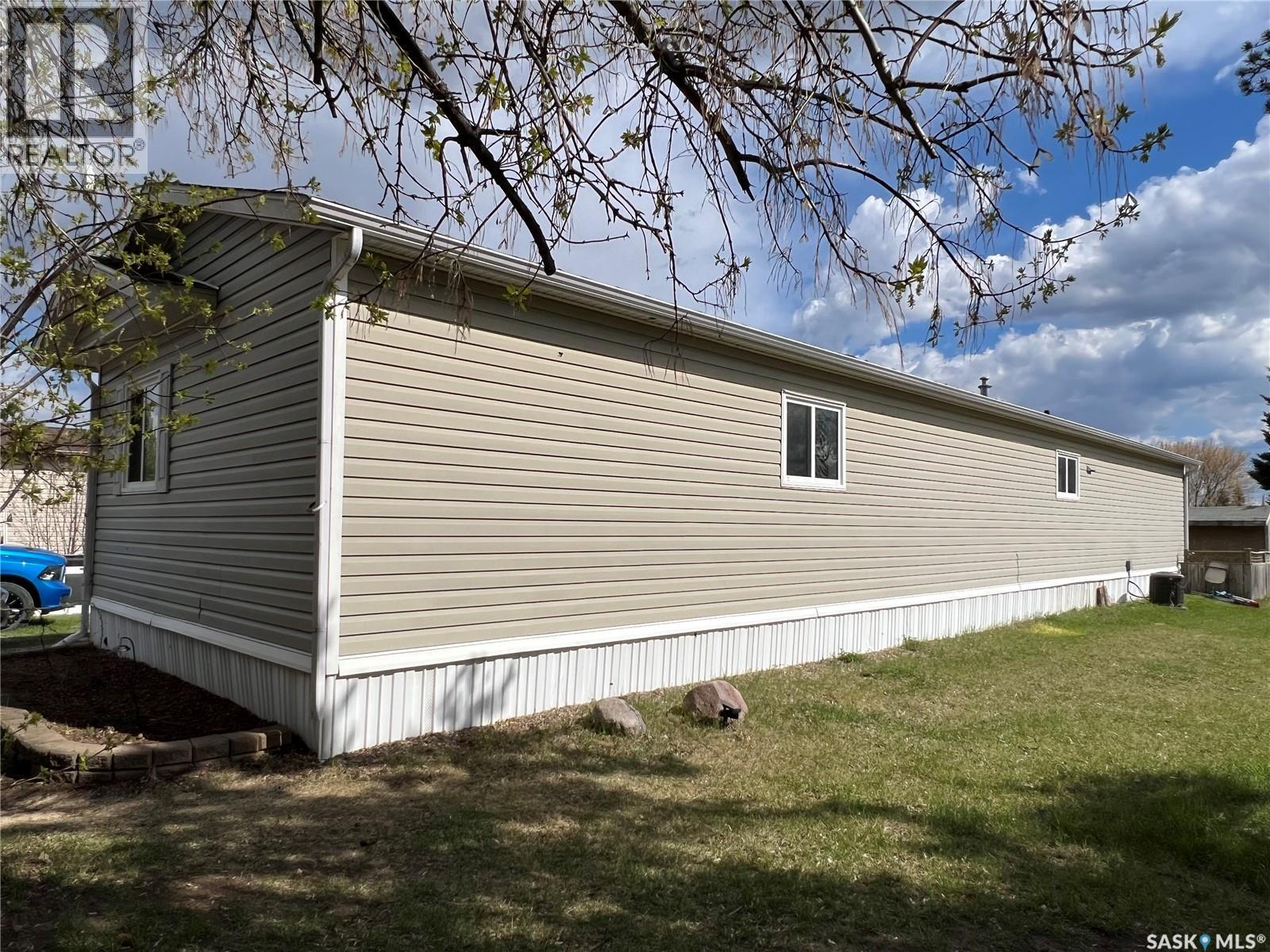 514 6Th Avenue E, Meadow Lake, SK