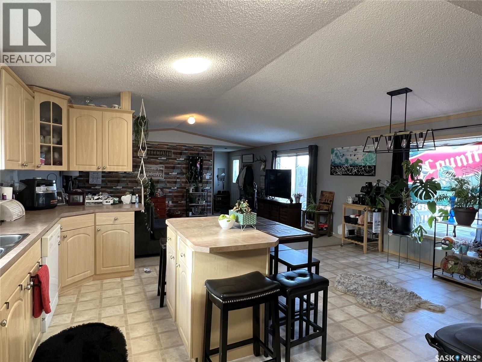 514 6Th Avenue E, Meadow Lake, SK