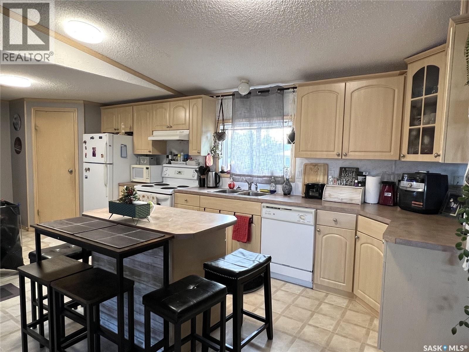 514 6Th Avenue E, Meadow Lake, SK