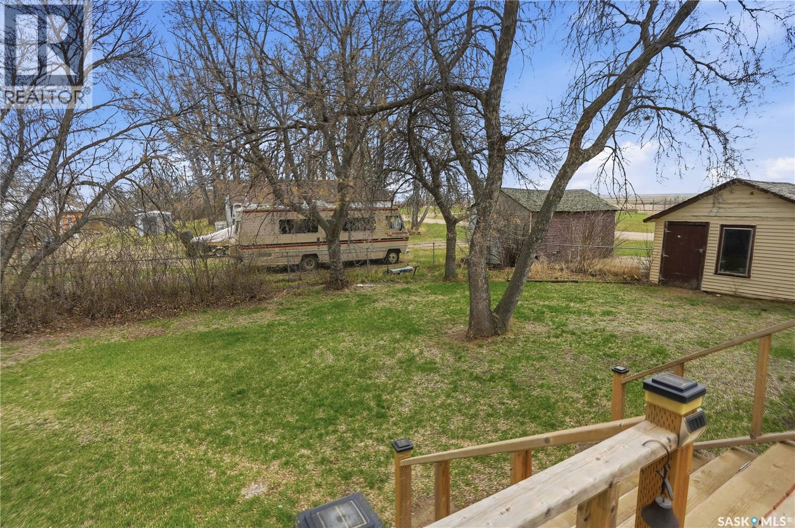 210 Railway Avenue, Mortlach, SK - Outdoor