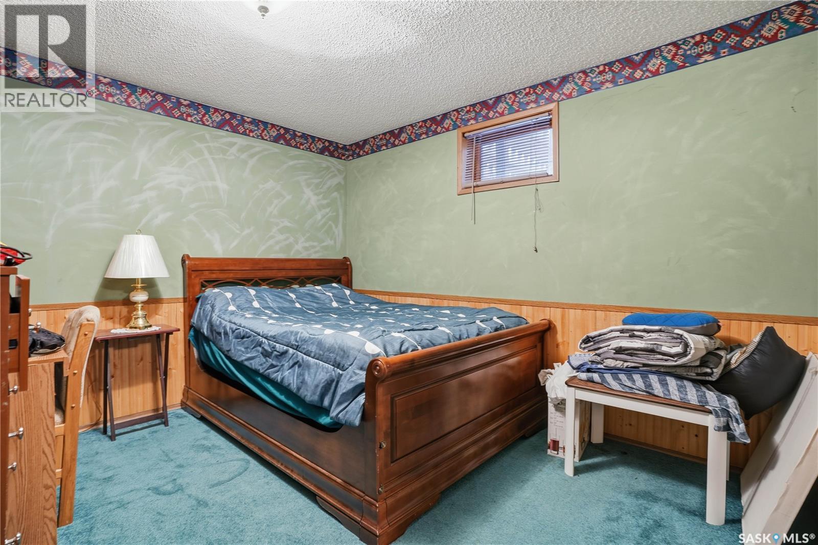 210 Railway Avenue, Mortlach, SK - Indoor Photo Showing Bedroom