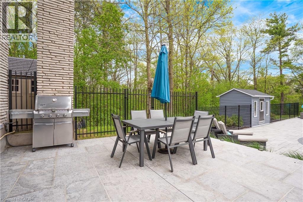 1279 Maple Manor Road, Cambridge, ON - Outdoor With Deck Patio Veranda