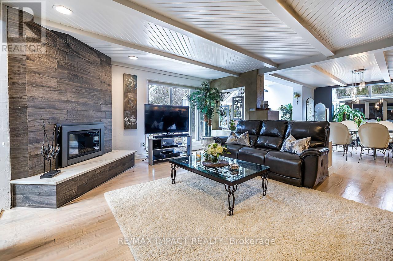 1410 Manitou Drive, Oshawa (Samac), ON - Indoor Photo Showing Living Room With Fireplace