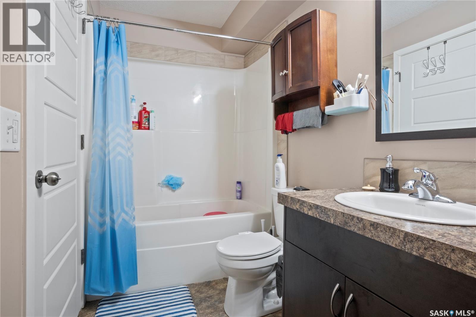 82 5622 Gordon Road, Regina, SK - Indoor Photo Showing Bathroom