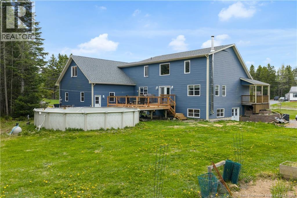 30 Dane Row, Willow Grove, NB - Outdoor With Above Ground Pool With Backyard