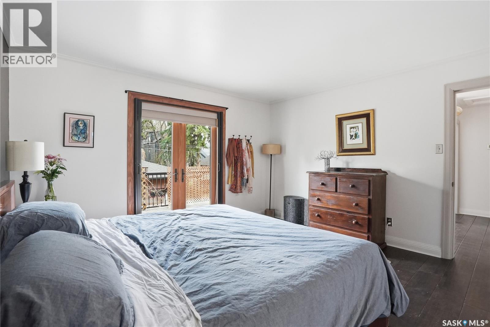 208 Saskatchewan Crescent W, Saskatoon, SK - Indoor Photo Showing Bedroom