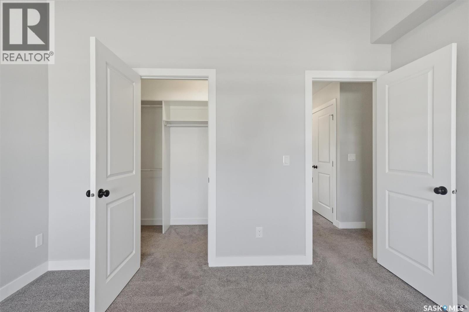 348 Brighton Gate, Saskatoon, SK - Indoor Photo Showing Other Room