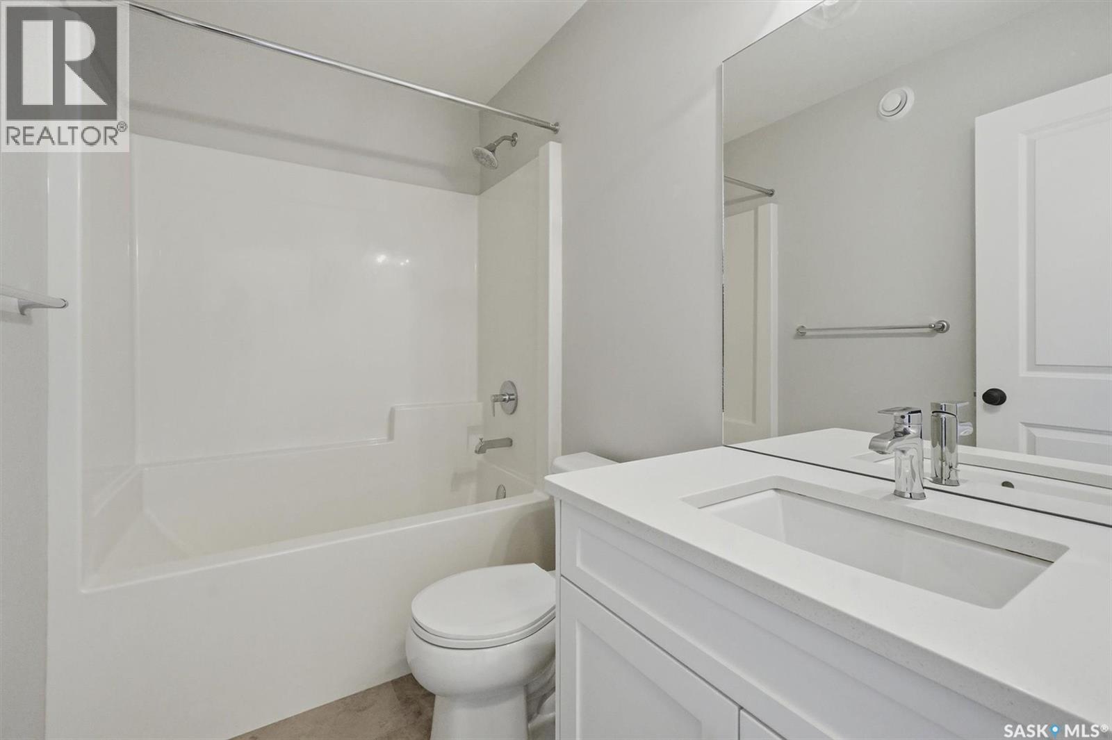 348 Brighton Gate, Saskatoon, SK - Indoor Photo Showing Bathroom