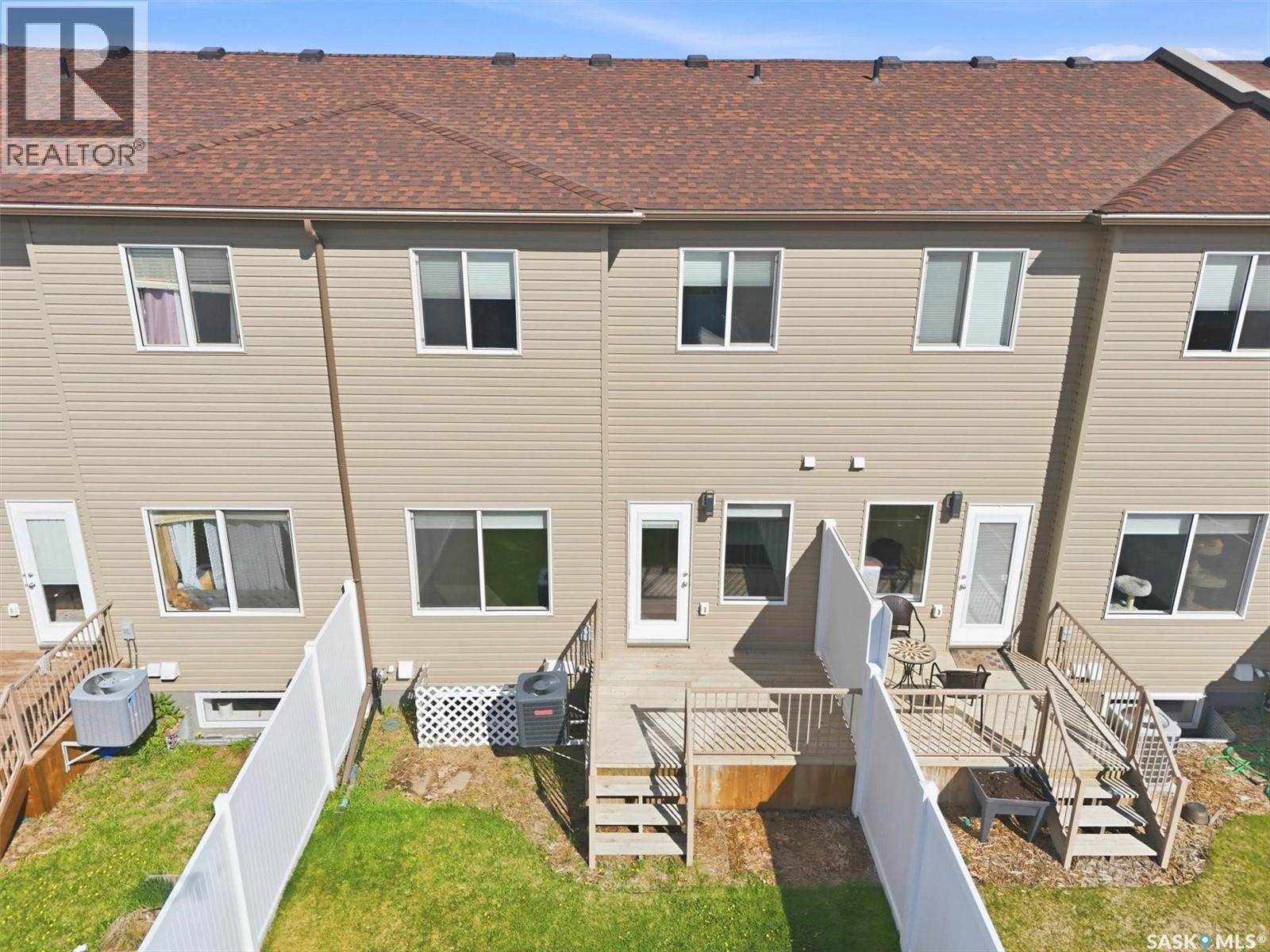 348 Brighton Gate, Saskatoon, SK - Outdoor With Exterior