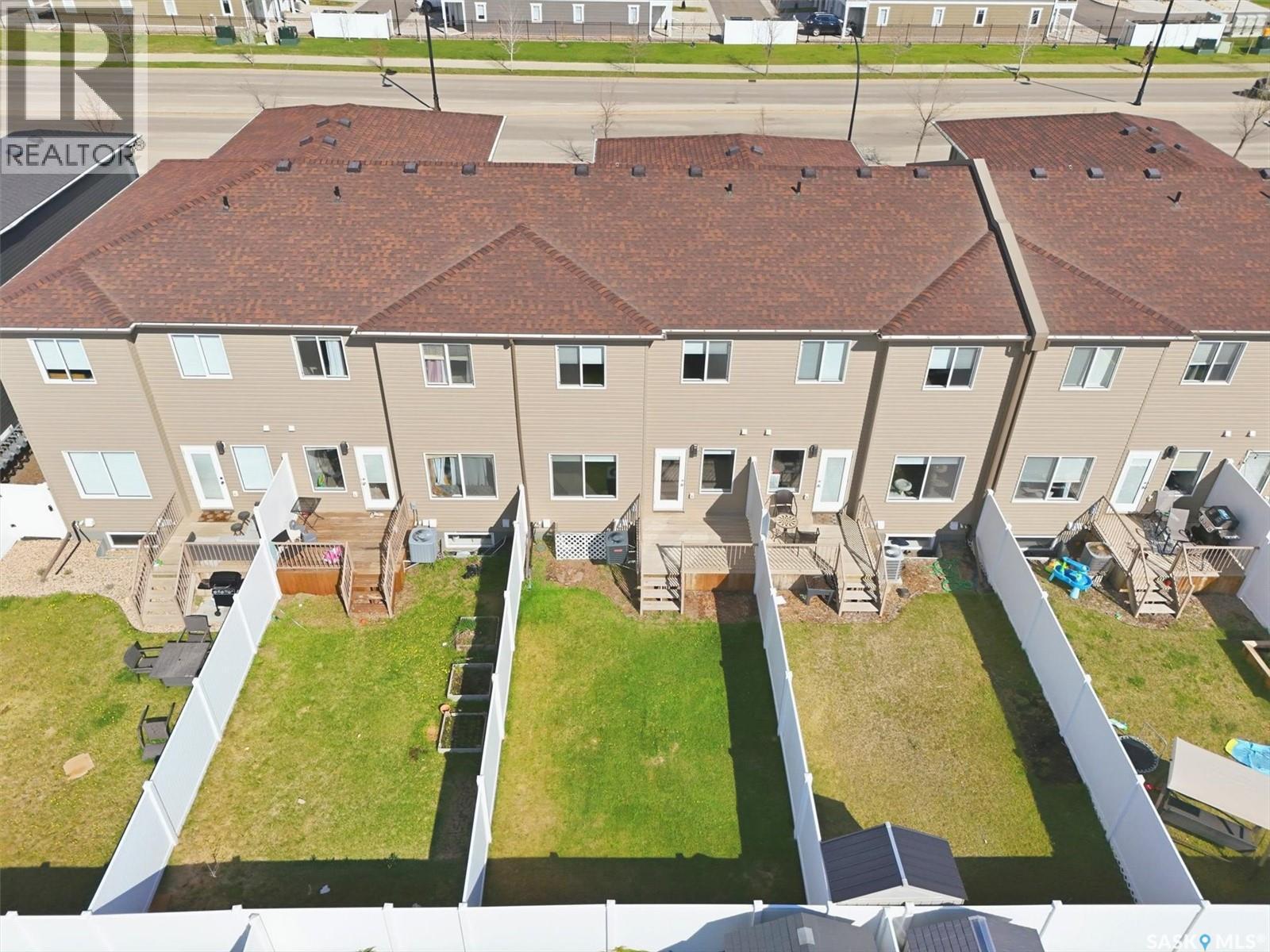 348 Brighton Gate, Saskatoon, SK -