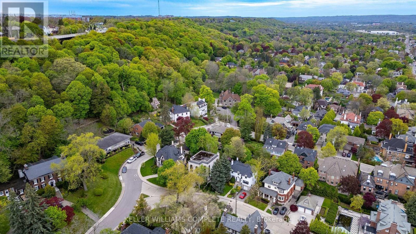 28 Undercliffe Avenue, Hamilton, ON - Outdoor With View