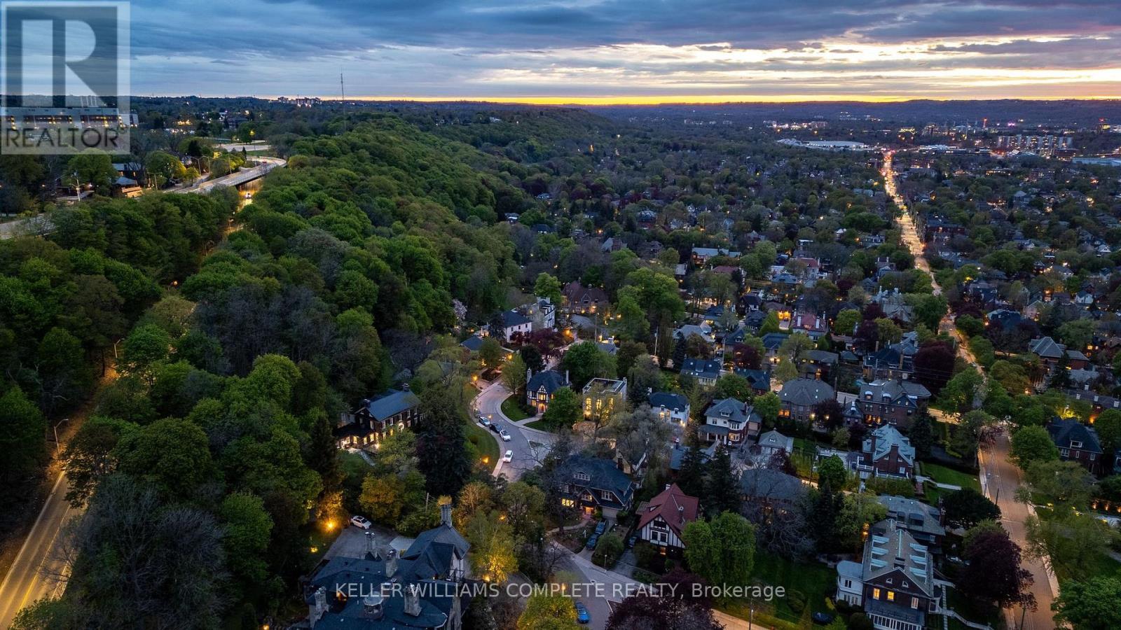 28 Undercliffe Avenue, Hamilton, ON - Outdoor With View