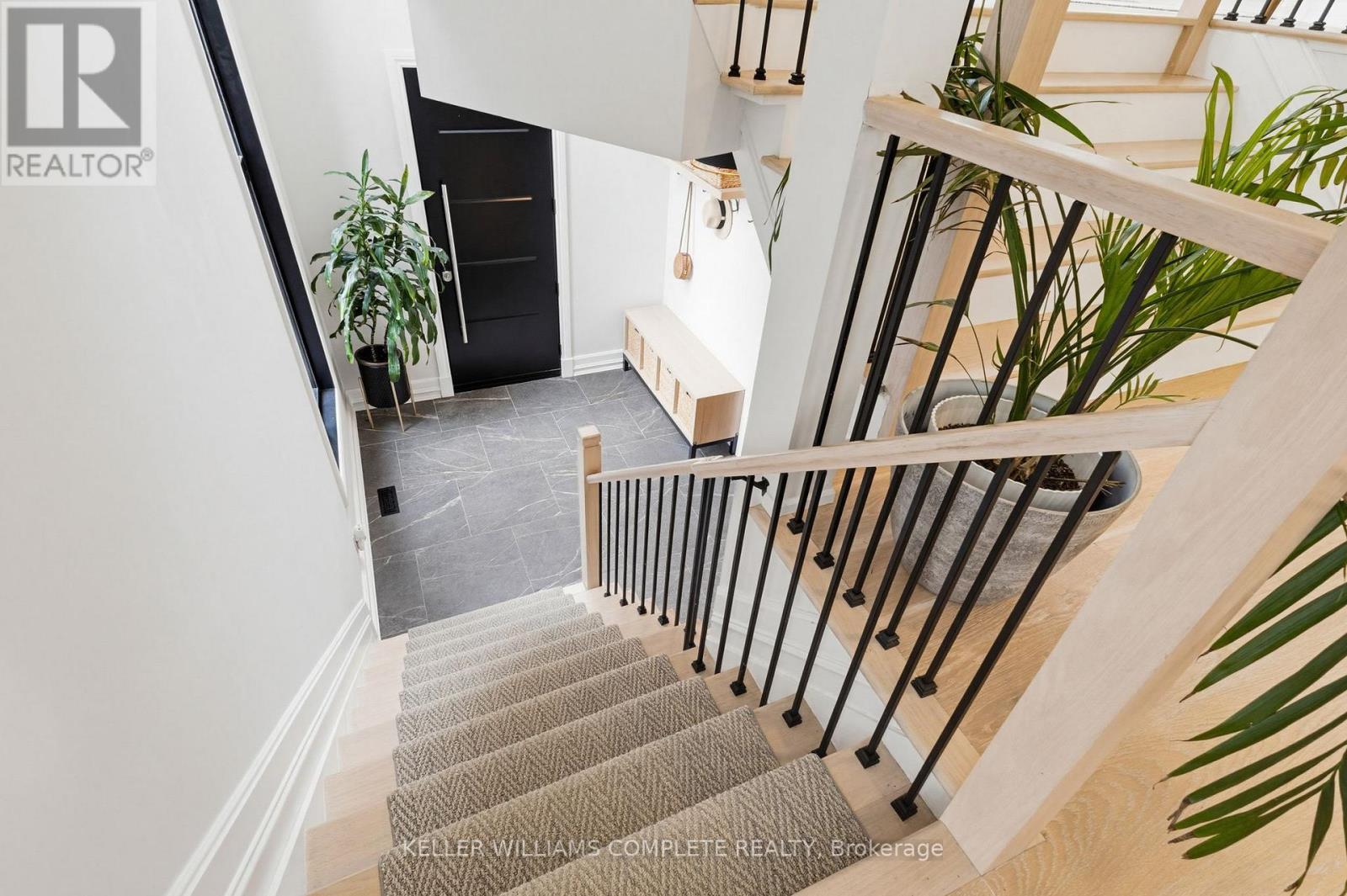 28 Undercliffe Avenue, Hamilton, ON - Indoor Photo Showing Other Room