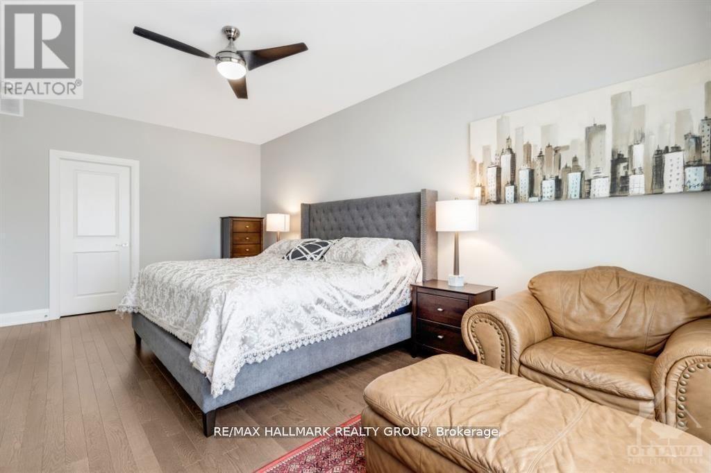 250 Richardson Avenue, Ottawa, ON - Indoor Photo Showing Bedroom