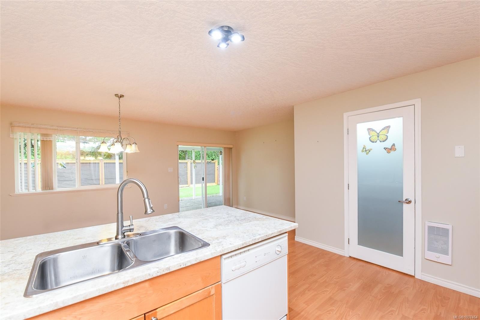 2261 Murrelet Dr, Comox, BC