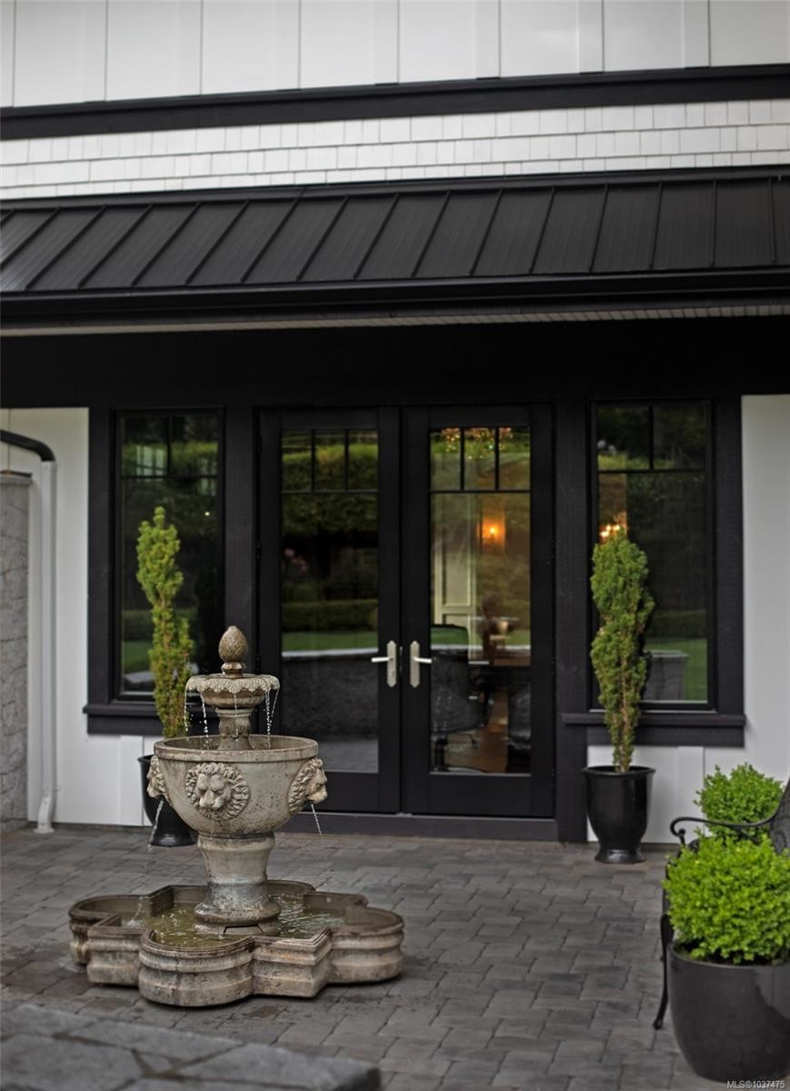 3375 Ripon Rd, Oak Bay, BC