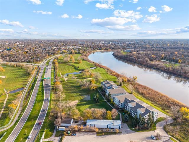 202-60 Dunkirk Dr, Winnipeg, MB
