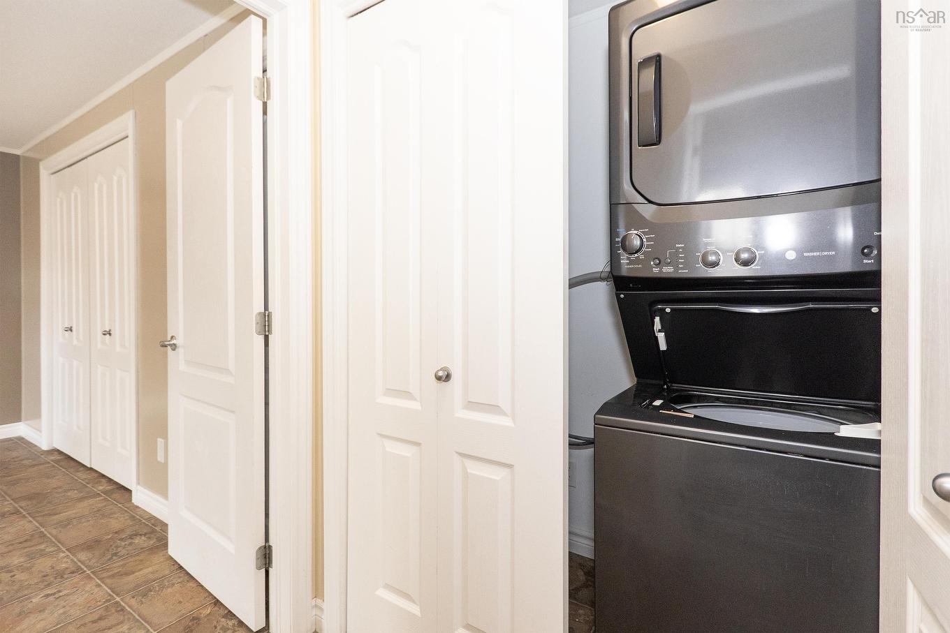 25 Pinehurst Street, Amherst, NS