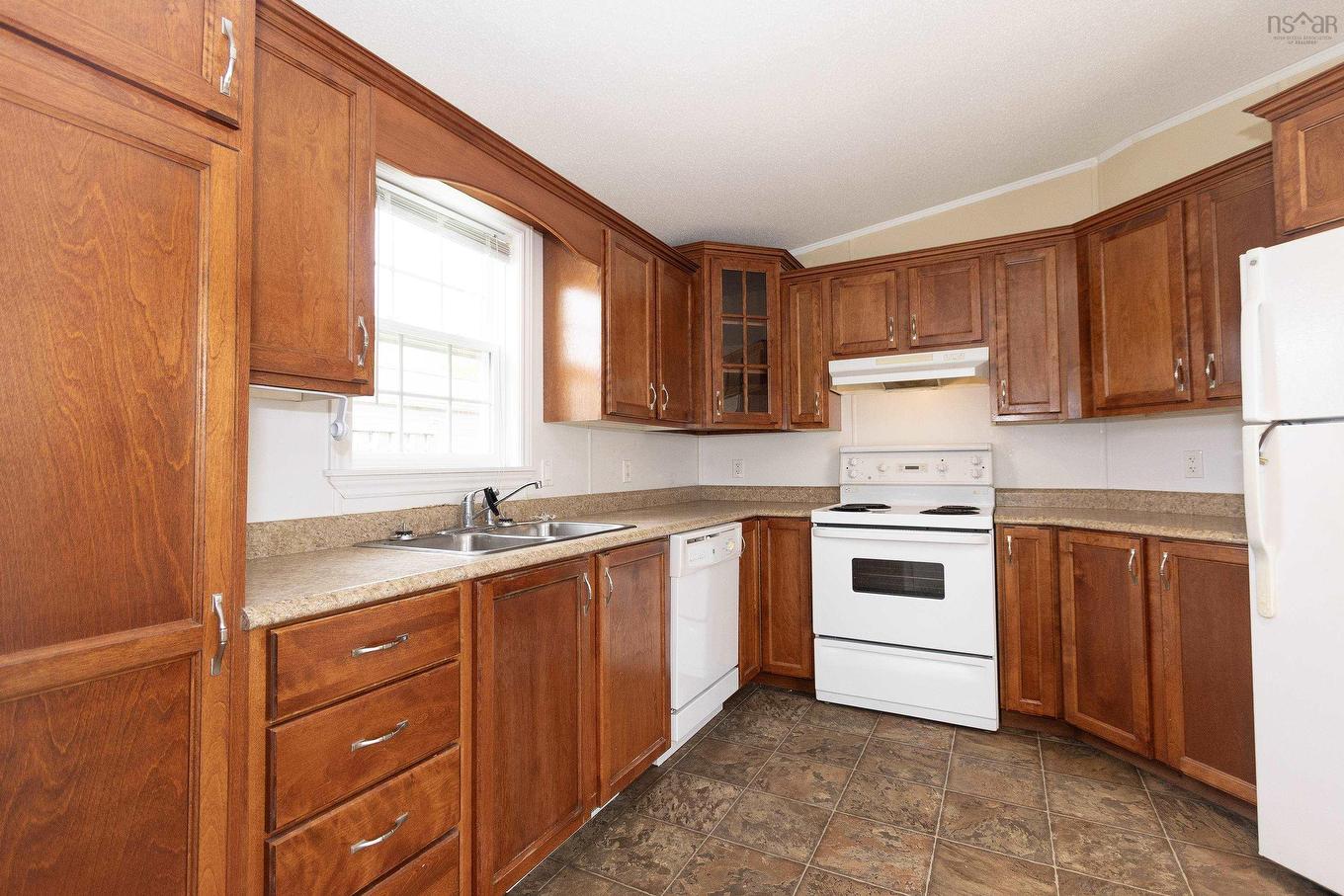 25 Pinehurst Street, Amherst, NS