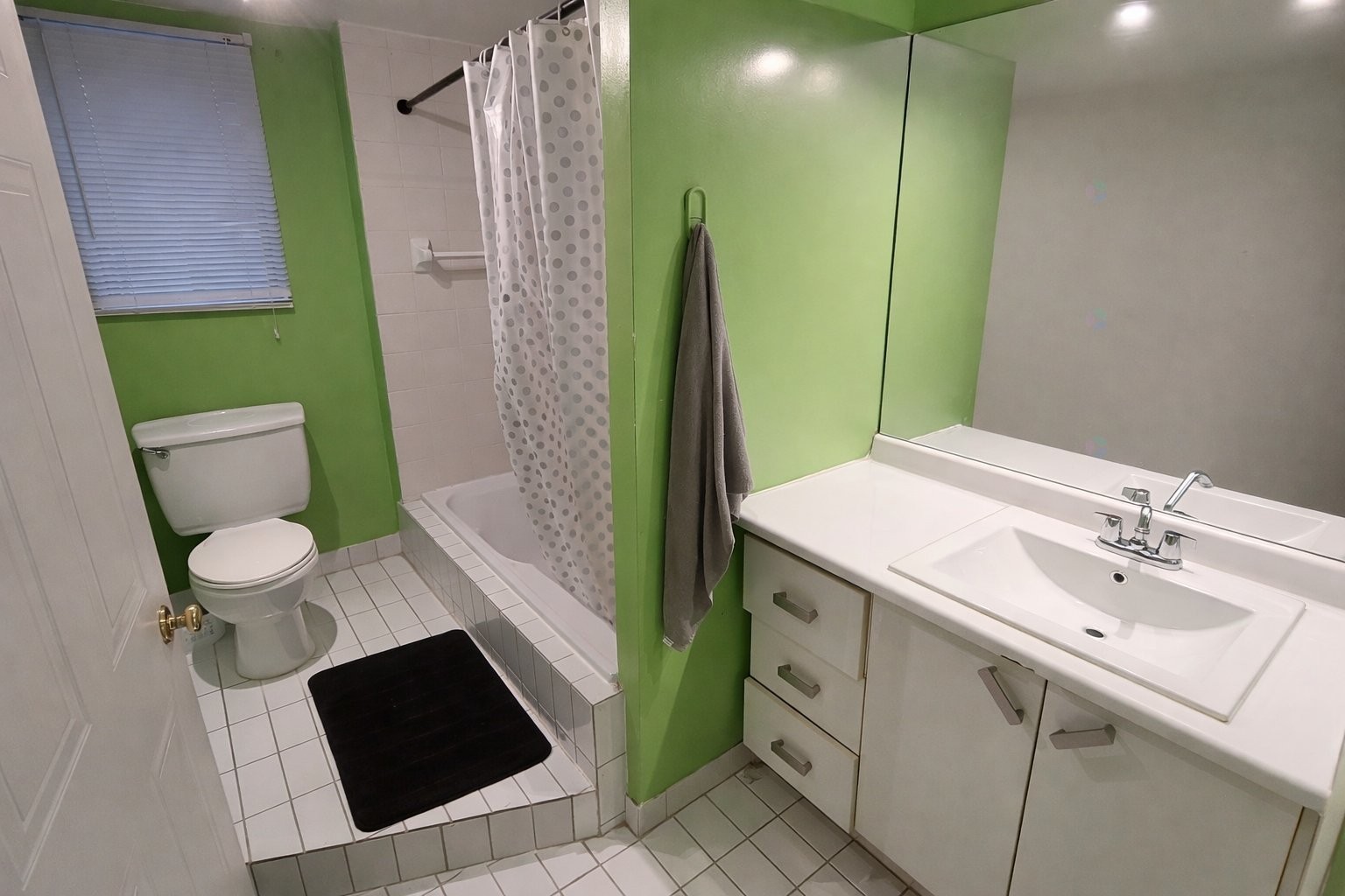 Bathroom - 37 Boul. De La Salette, Saint-Jérôme, QC - Indoor Photo Showing Bathroom