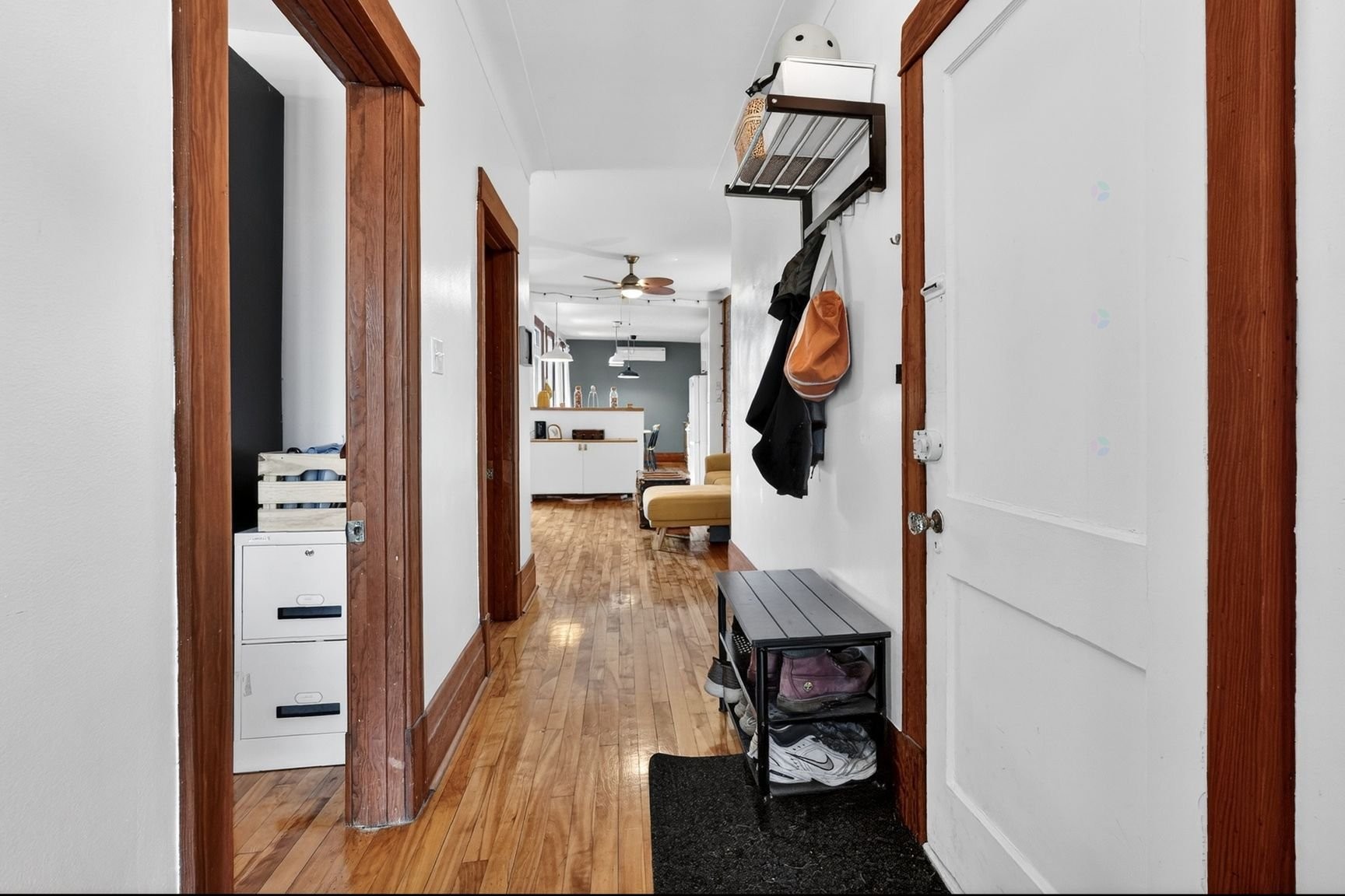 Corridor - 2528 Boul. Pie-Ix, Montréal (Mercier/Hochelaga-Maisonneuve), QC - Indoor Photo Showing Laundry Room