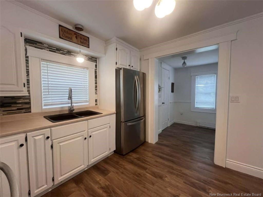 433 Pleasant Dr, Minto, NB