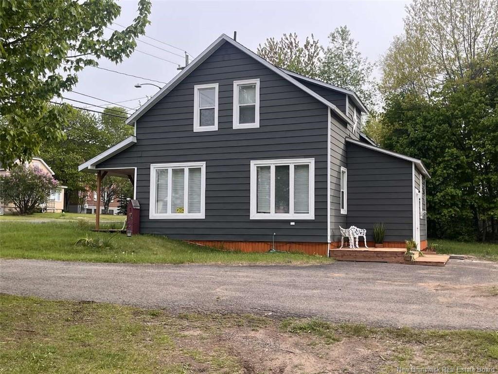 433 Pleasant Dr, Minto, NB