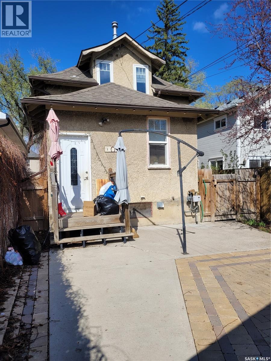 916 6Th Avenue N, Saskatoon, SK