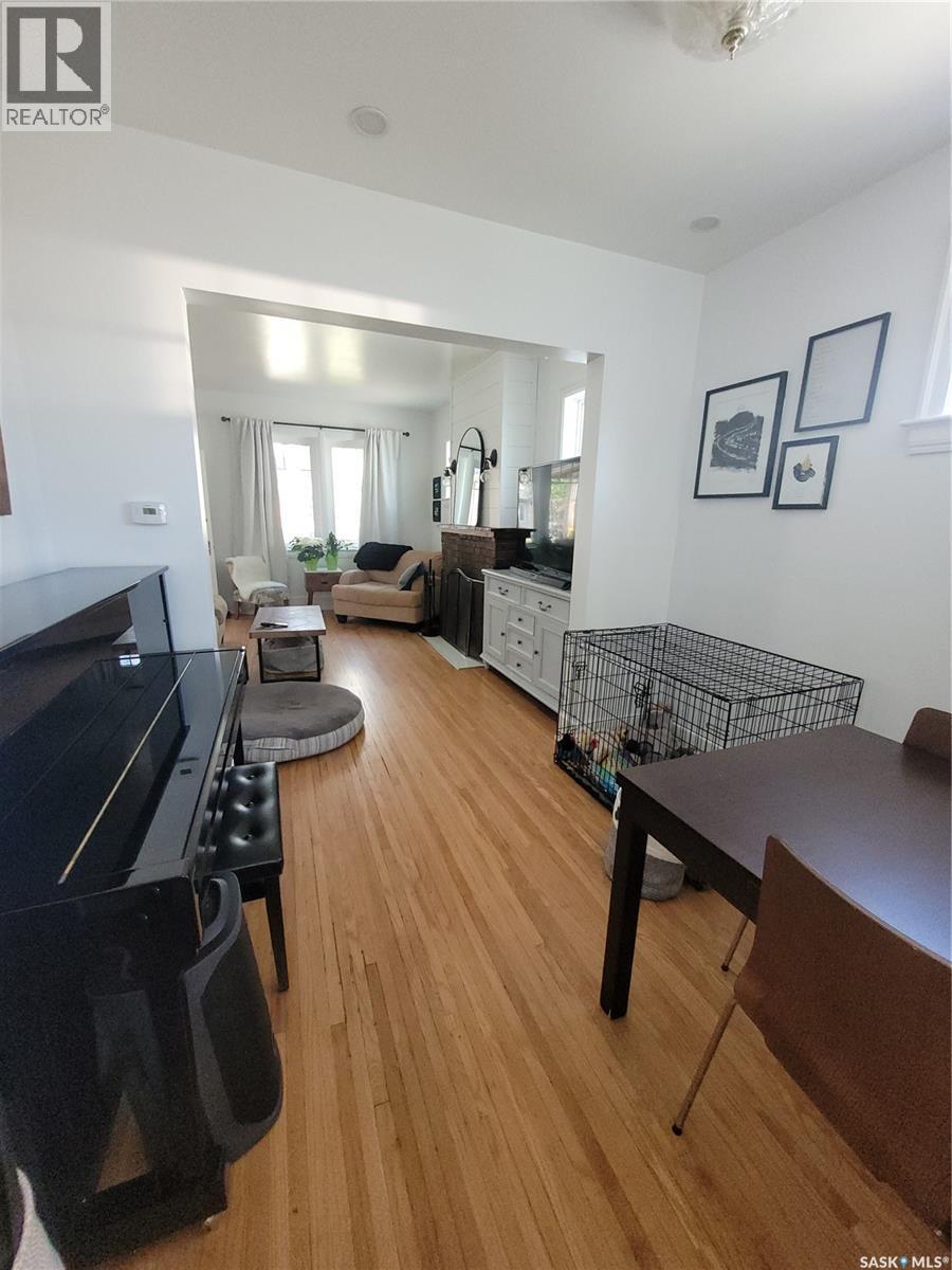 916 6Th Avenue N, Saskatoon, SK