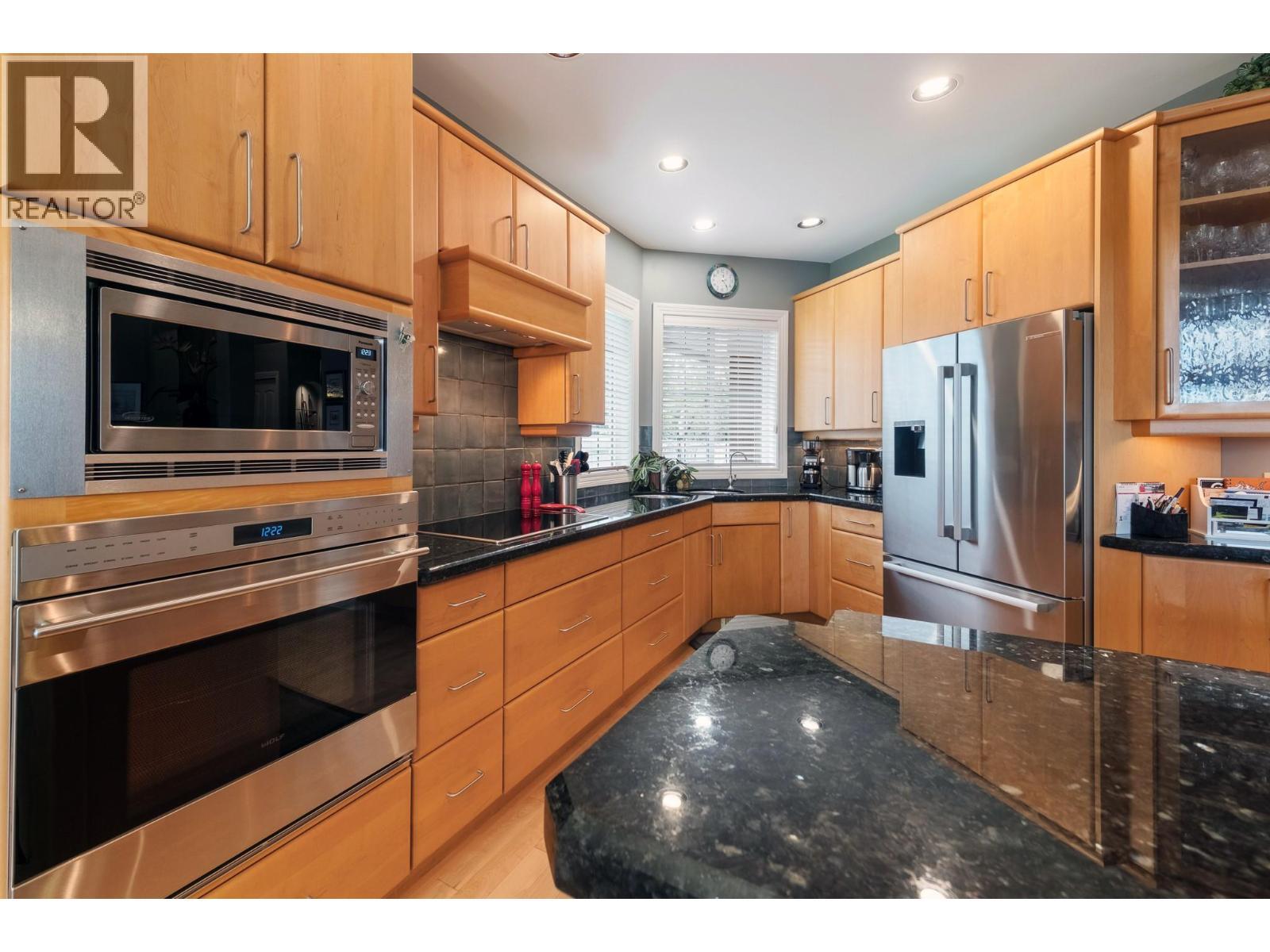 4520 Gallaghers Lookout Unit# 4, Kelowna, BC - Indoor Photo Showing Kitchen