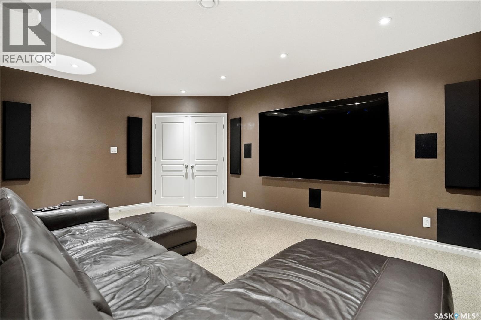 2431 Linner Bay, Regina, SK - Indoor