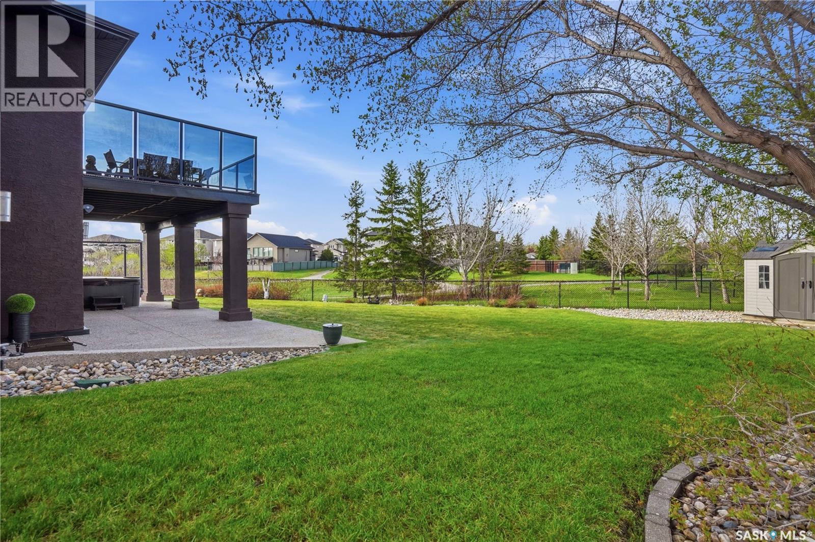 2431 Linner Bay, Regina, SK - Outdoor