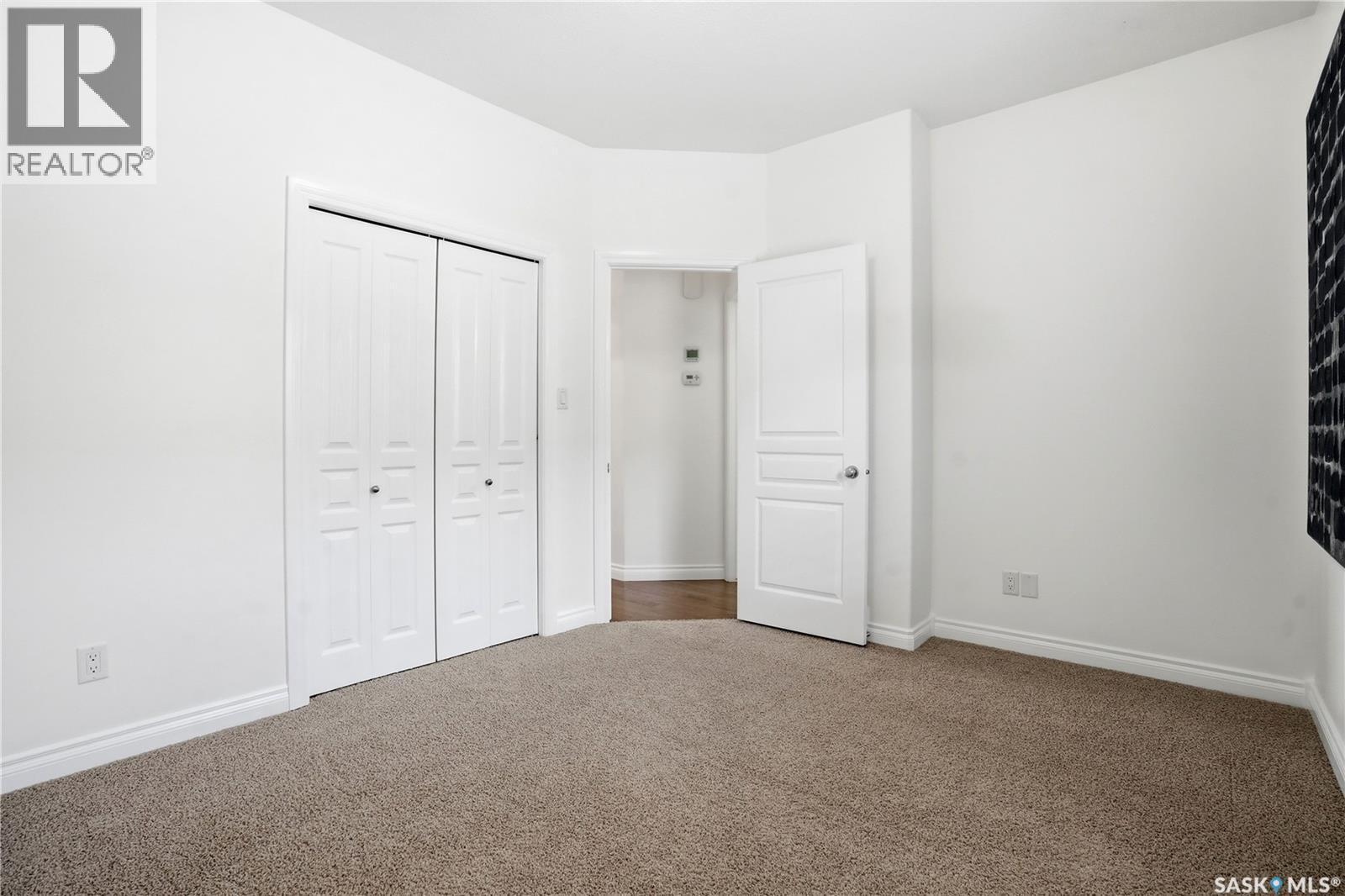 2431 Linner Bay, Regina, SK - Indoor Photo Showing Other Room