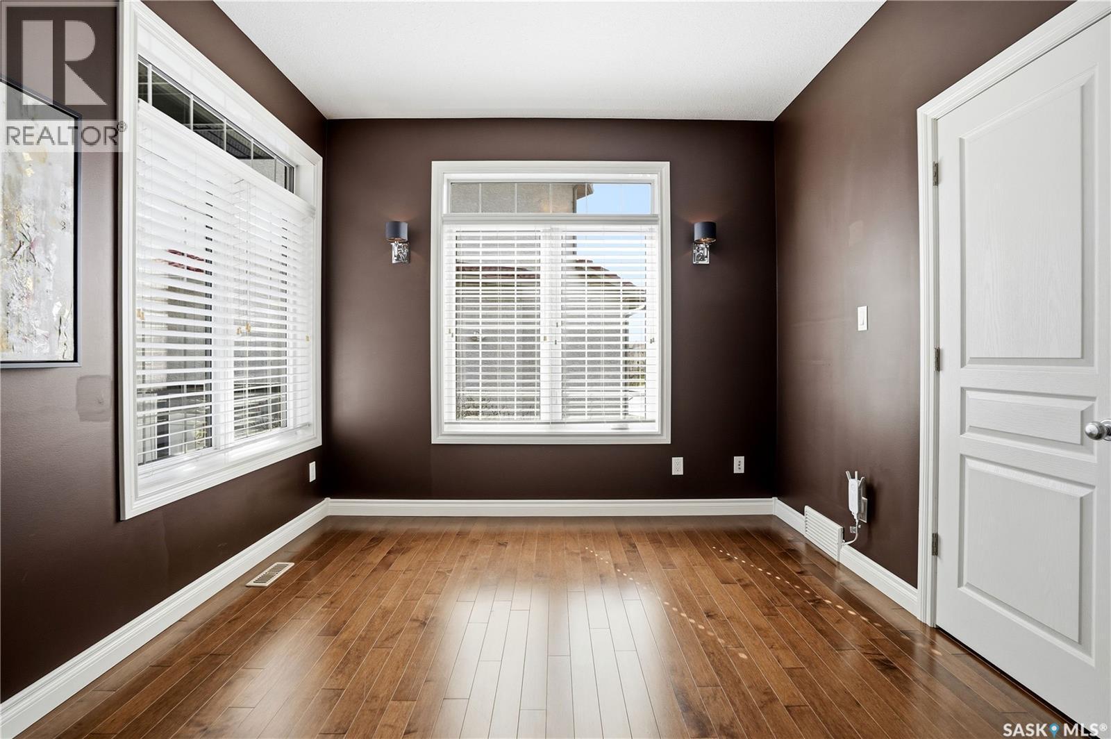 2431 Linner Bay, Regina, SK - Indoor Photo Showing Other Room