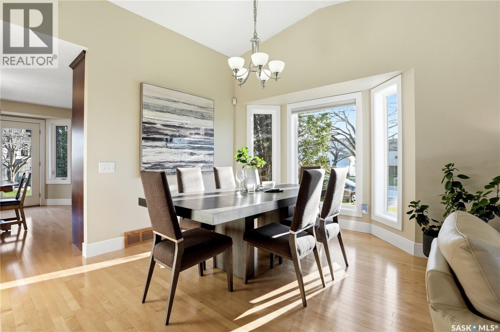 239 Scissons Court, Saskatoon, SK - Indoor Photo Showing Dining Room