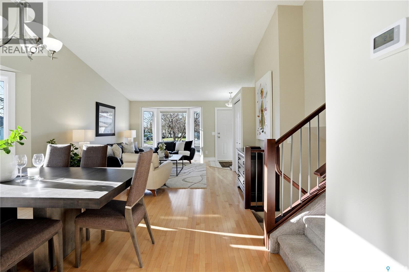 239 Scissons Court, Saskatoon, SK - Indoor Photo Showing Dining Room