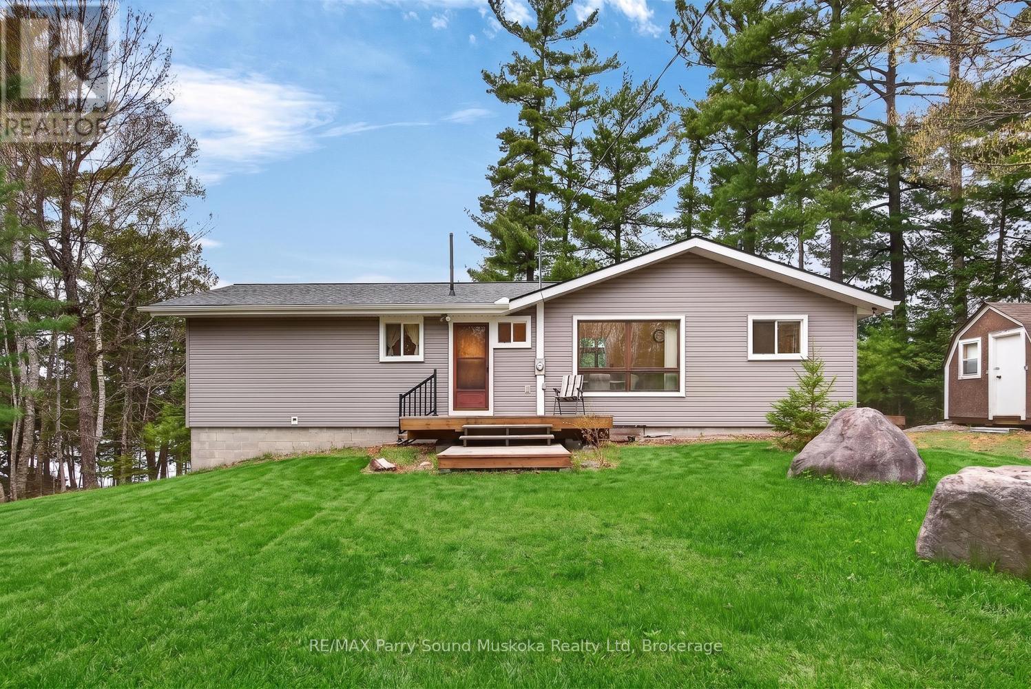 37 Smithpine Crescent, Mckellar, ON - Outdoor